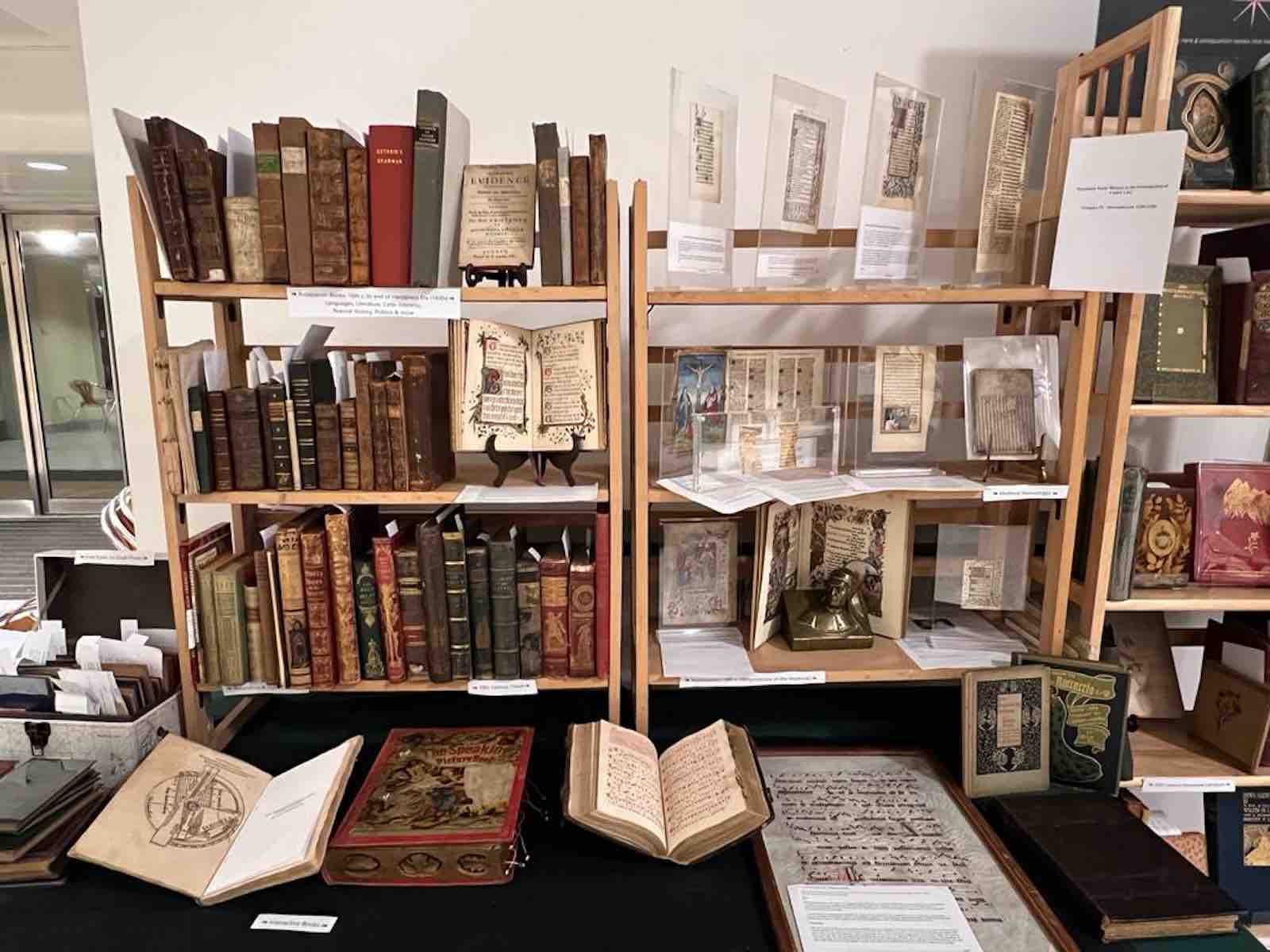 Mobilis Books in action